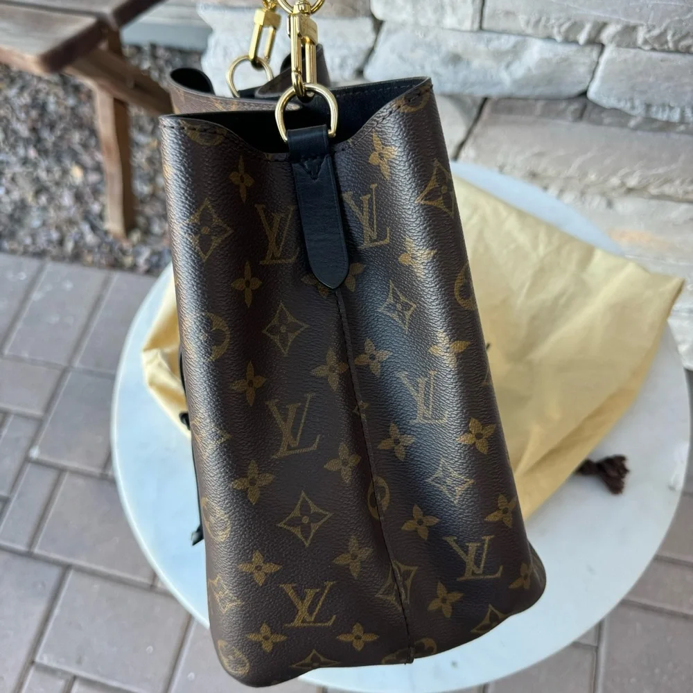 SOLD Louis Vuitton Monogram Neonoe MM Black Bucket Bag - Picture 5 of 14